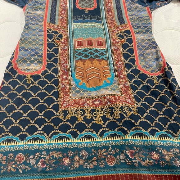 Pakistani branded dress - Picture 8 of 16
